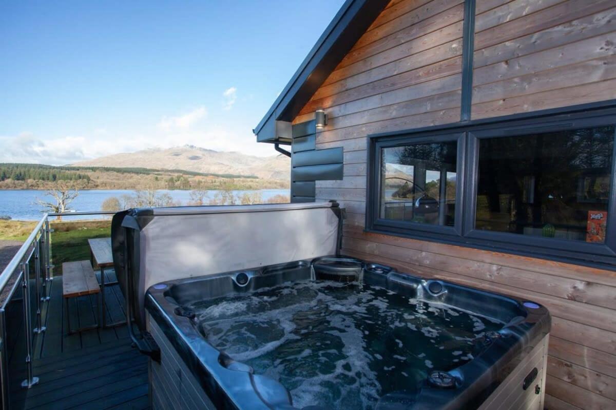 New Build Lodge With Stunning Views Of Loch Awe Hayfield  Extérieur photo